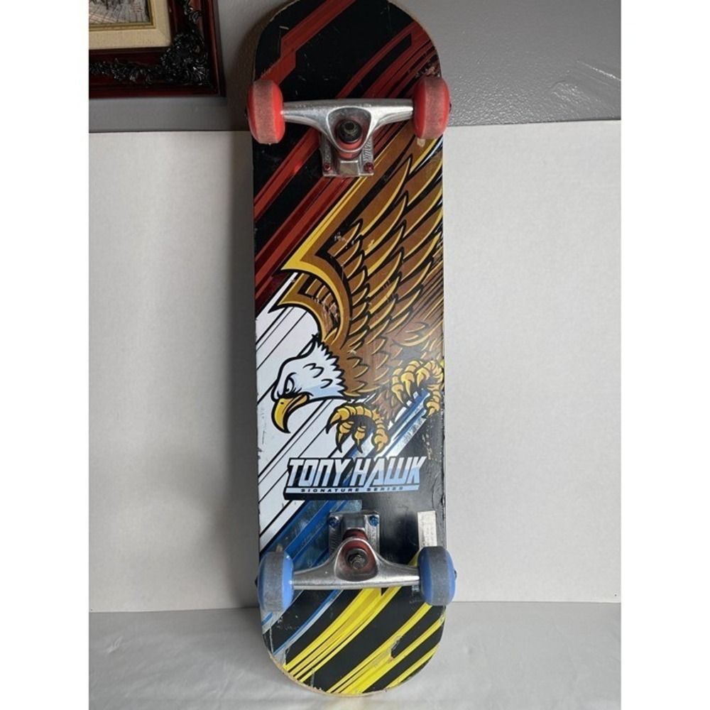 Tony Hawk Signature Series Skateboard Eagle Graphic Red Blue Wheels 4910920